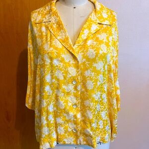 Rag and Bone Reed Shirt Womens Size Small
Yellow Floral Jacquard Button Up